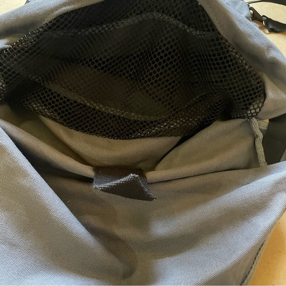 NEW Multifunction Beach Bag​ - Picture 4 of 10